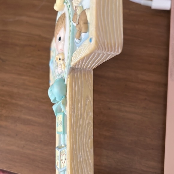 Vintage Precious Moments Children's Cross Baptism Christening Gift Nursery Faith - Picture 10 of 10